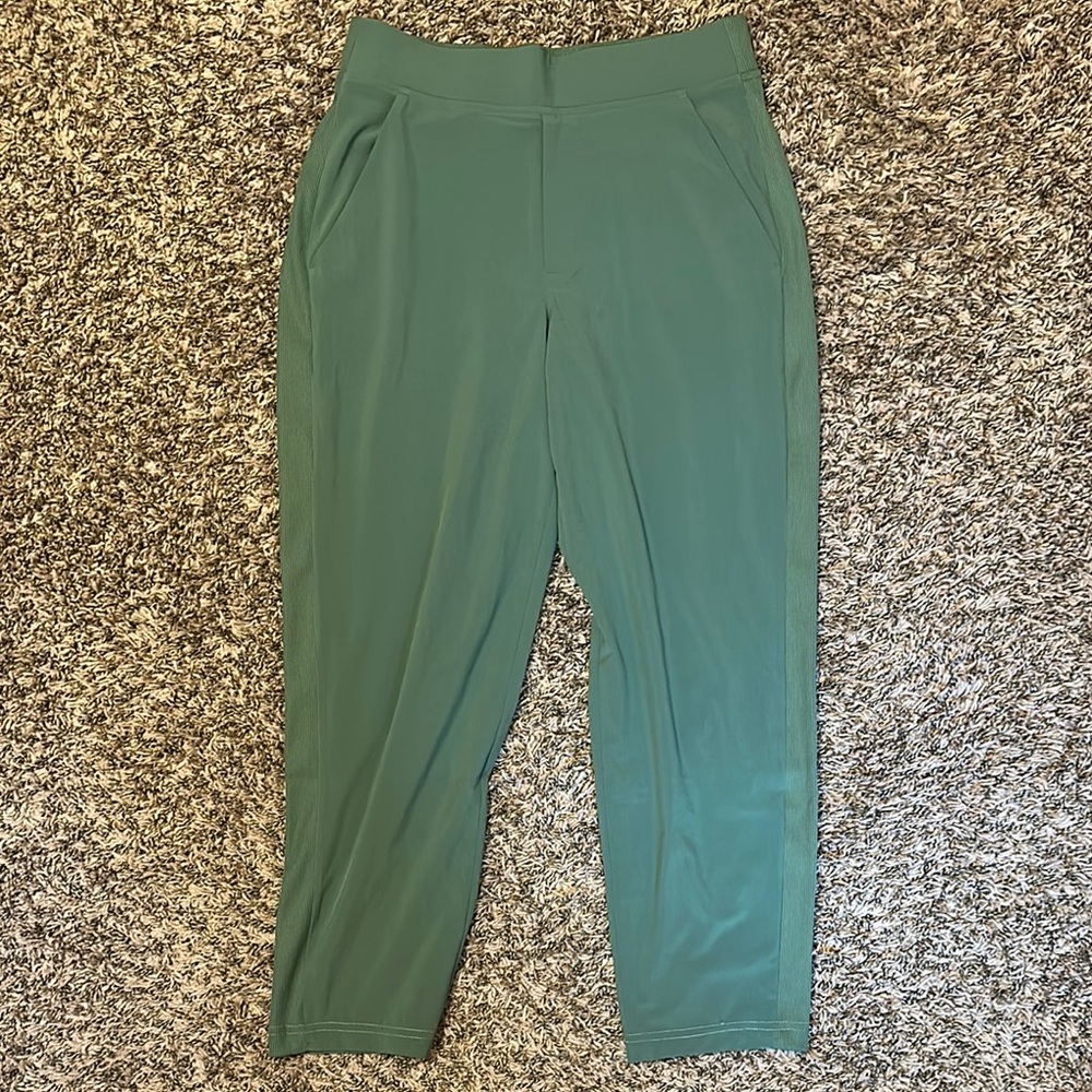Athleta Brooklyn Ankle Pants Green Size 4